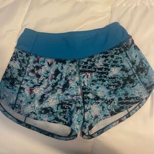 Lululemon speed up shorts size 4